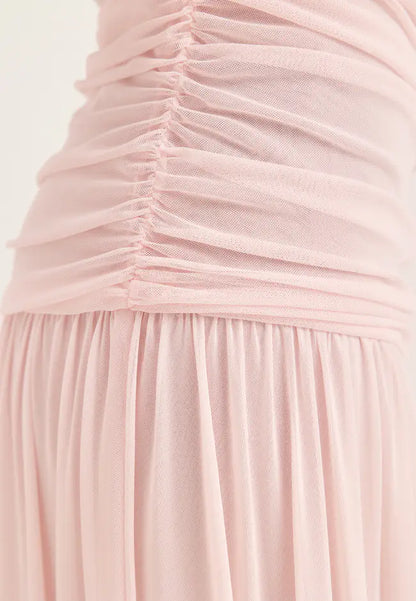 Clara | Vestido largo de malla con hombros descubiertos